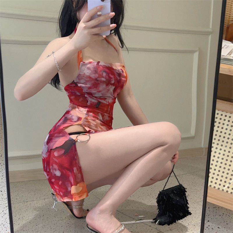 Figure-Hugging Floral-Print Split Dress
