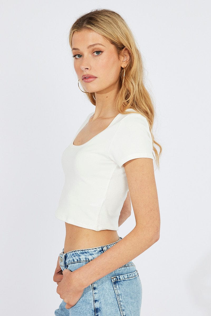 White T-Shirt Short Sleeve Scoop Neck